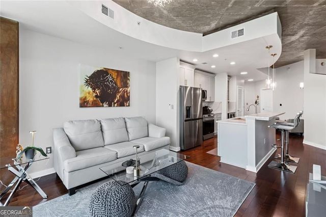 400 W Peachtree Street NW 2403, Atlanta, GA 30308