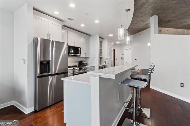 400 W Peachtree Street NW 2403, Atlanta, GA 30308