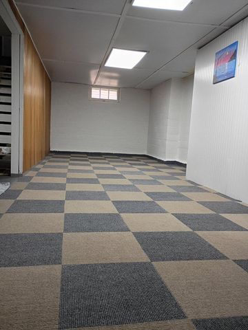 3824 Vera Cruz Avenue N, Robbinsdale, MN 55422