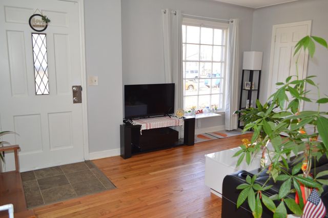 3824 Vera Cruz Avenue N, Robbinsdale, MN 55422