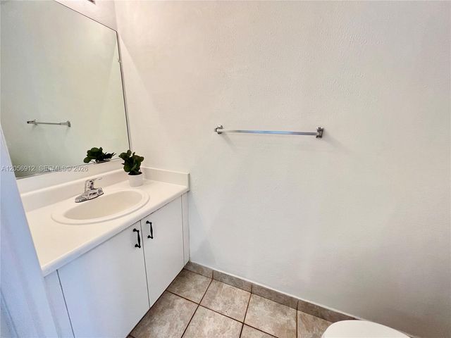1387 Barcelona Way 326, Weston, FL 33327