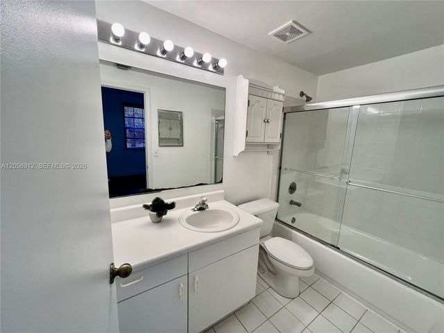 1387 Barcelona Way 326, Weston, FL 33327