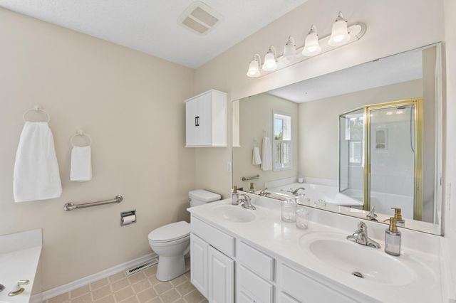 2238 White Pine Road, Hudson, WI 54016