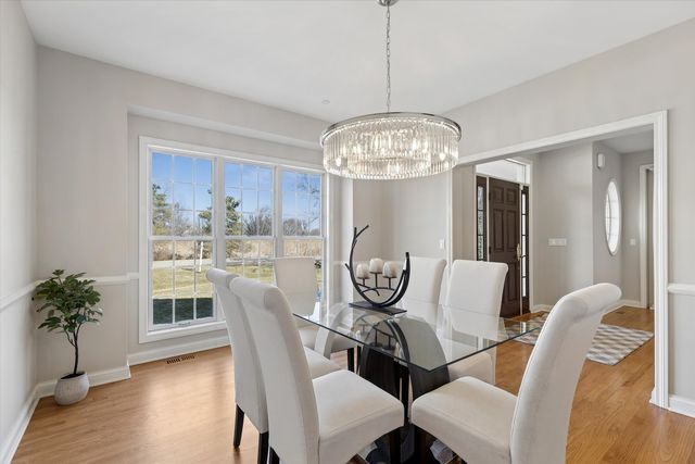 3808 Muirwood Court, Long Grove, IL 60047