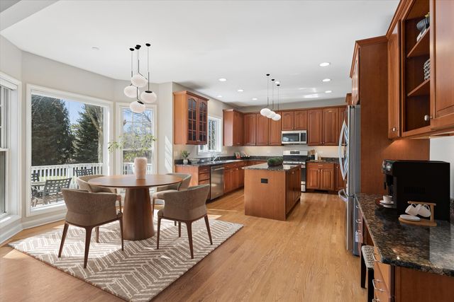 3808 Muirwood Court, Long Grove, IL 60047