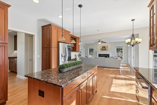 3808 Muirwood Court, Long Grove, IL 60047