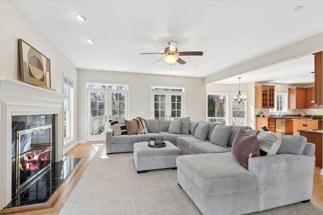 3808 Muirwood Court, Long Grove, IL 60047