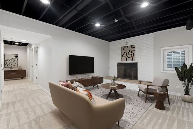 3808 Muirwood Court, Long Grove, IL 60047