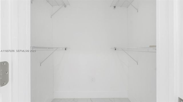 2301 NW 191st St, Miami Gardens, FL 33056