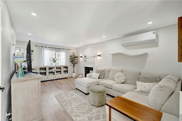 2603 Delaware Street A, Huntington Beach, CA 92648