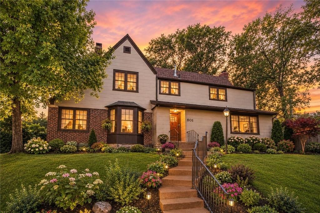 801 Valentine Road, Kansas City, MO 64111