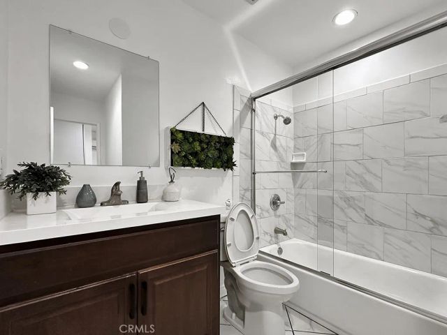 1144 Stanley Avenue, Long Beach, CA 90804