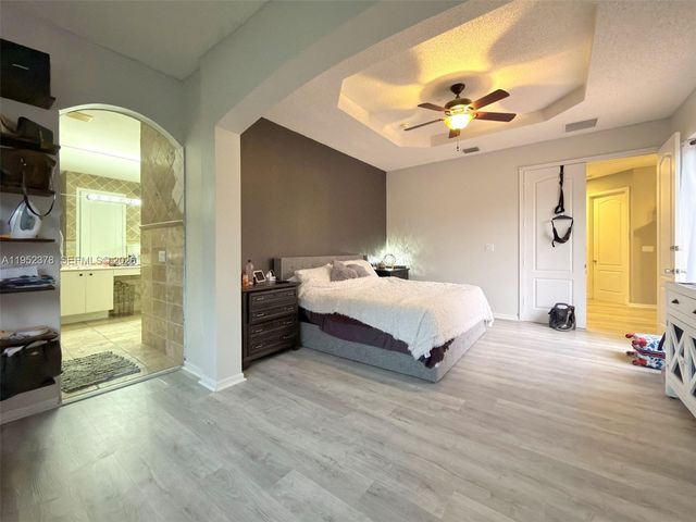 366 NE 19th Ave, Homestead, FL 33033