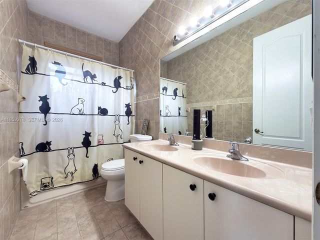 366 NE 19th Ave, Homestead, FL 33033