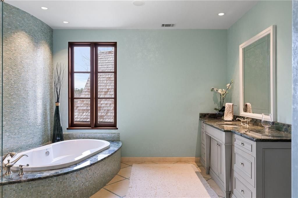 Image 58 of property listing at 550 Blue Heron Way, Milton, GA 30004