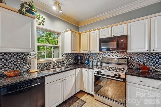 3429 Turtle Cross Lane, Charlotte, NC 28269