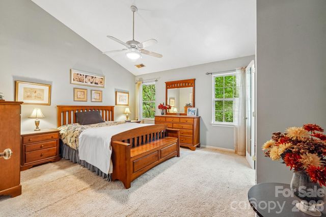 3429 Turtle Cross Lane, Charlotte, NC 28269