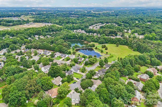 3429 Turtle Cross Lane, Charlotte, NC 28269