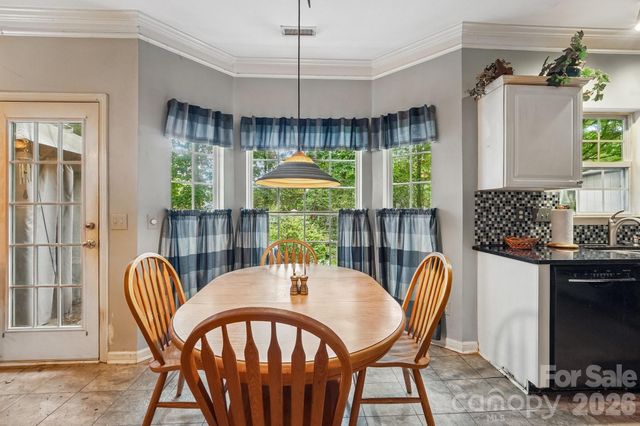 3429 Turtle Cross Lane, Charlotte, NC 28269