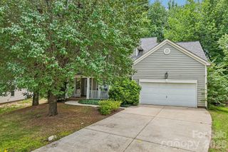 3429 Turtle Cross Lane, Charlotte, NC 28269