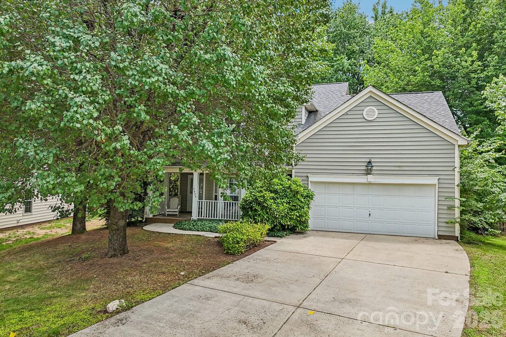 3429 Turtle Cross Lane, Charlotte, NC 28269
