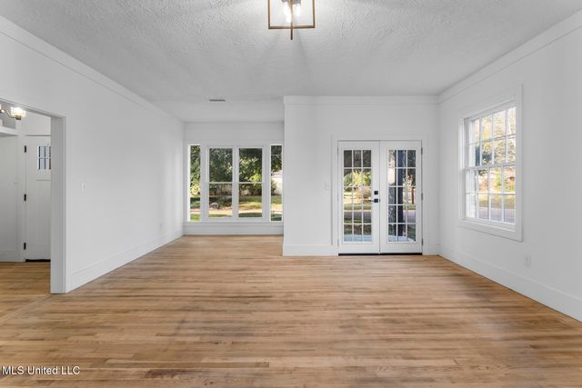 501 Palestine Street, Raymond, MS 39154