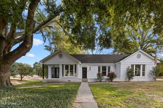 501 Palestine Street, Raymond, MS 39154