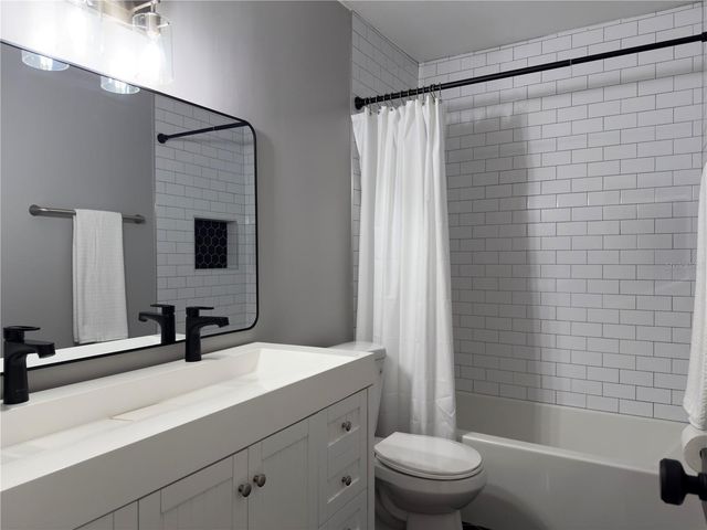 501 SW 75TH STREET F3, Gainesville, FL 32607