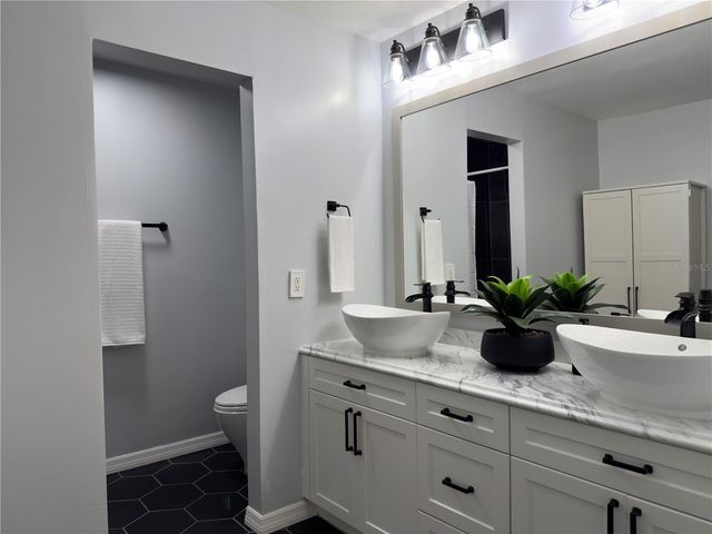 501 SW 75TH STREET F3, Gainesville, FL 32607