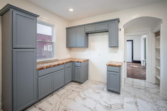 708 Webb Street, Detroit, MI 48202