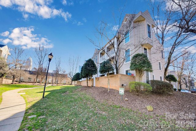 300 S Cedar Street 2, Charlotte, NC 28202