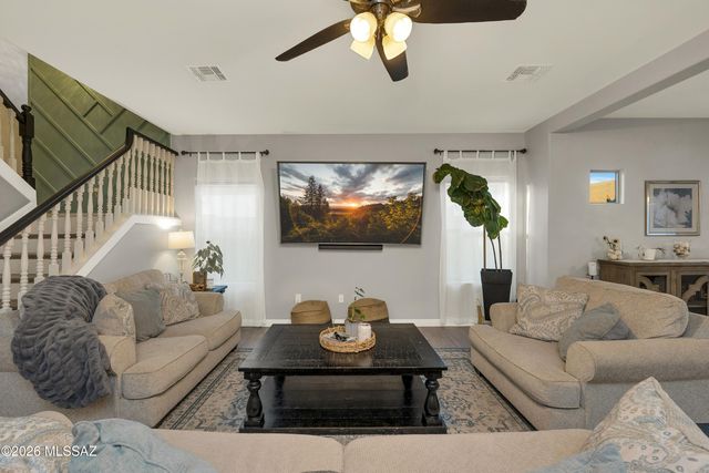 571 S Courts Redford Drive, Vail, AZ 85641