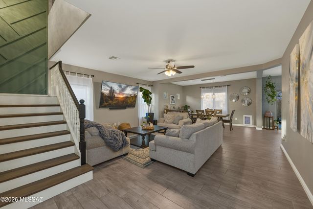 571 S Courts Redford Drive, Vail, AZ 85641