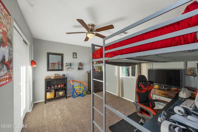 571 S Courts Redford Drive, Vail, AZ 85641
