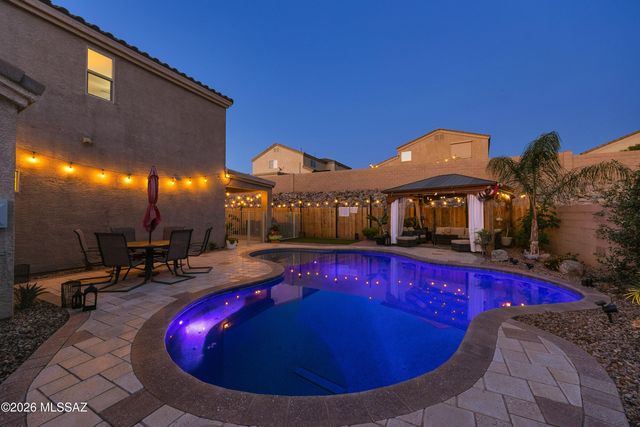 571 S Courts Redford Drive, Vail, AZ 85641