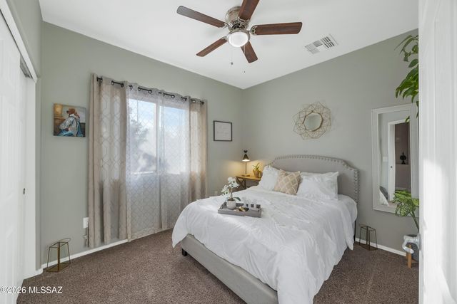571 S Courts Redford Drive, Vail, AZ 85641