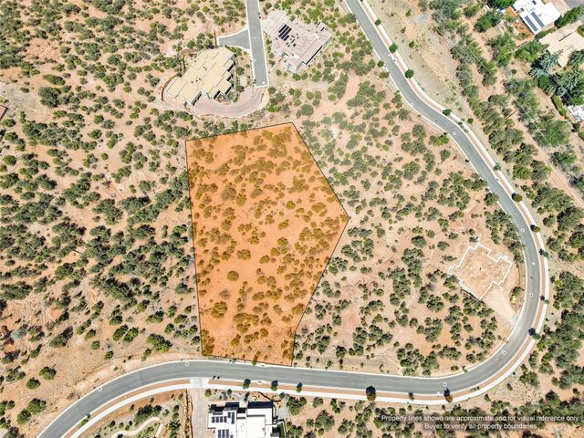 541 Calle Mirasol, Santa Fe, NM 87501