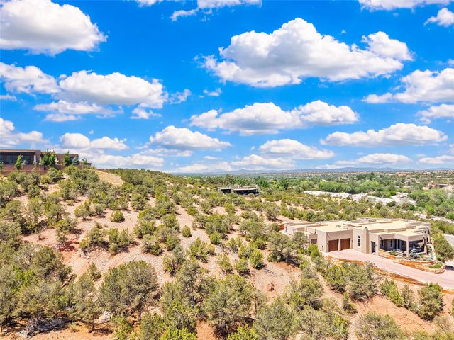 541 Calle Mirasol, Santa Fe, NM 87501
