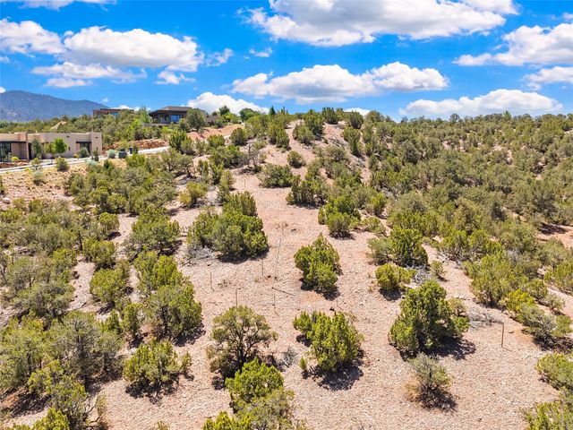 541 Calle Mirasol, Santa Fe, NM 87501