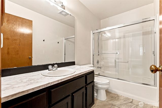5210 30th Avenue S, Seattle, WA 98108