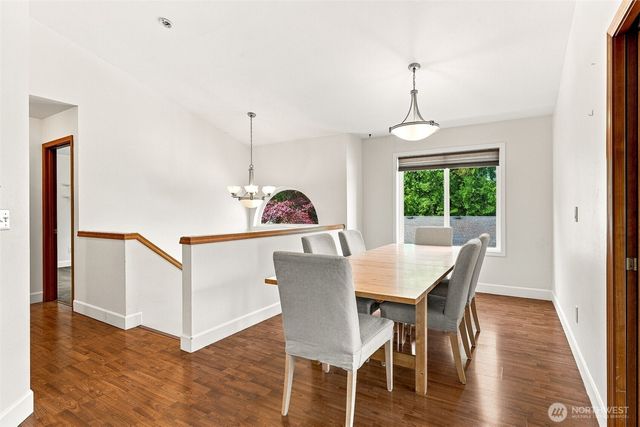 5210 30th Avenue S, Seattle, WA 98108