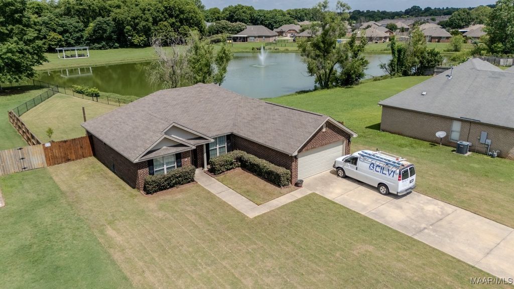 1605 Buena Vista Boulevard, Prattville, AL 36067