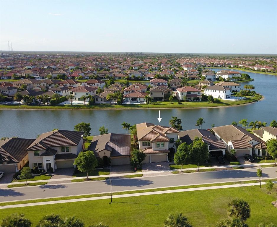 11965 S Baypoint Circle, Parkland, FL 33076