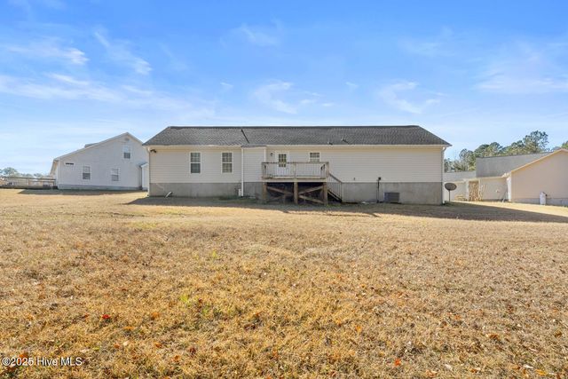 108 White Stone Court, Jacksonville, NC 28546