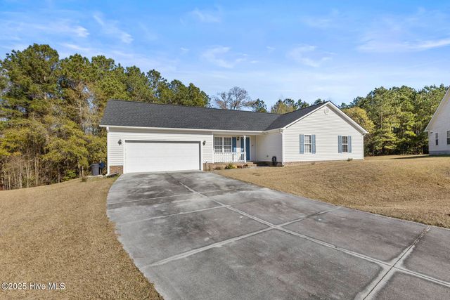 108 White Stone Court, Jacksonville, NC 28546