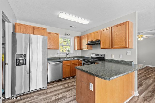 108 White Stone Court, Jacksonville, NC 28546