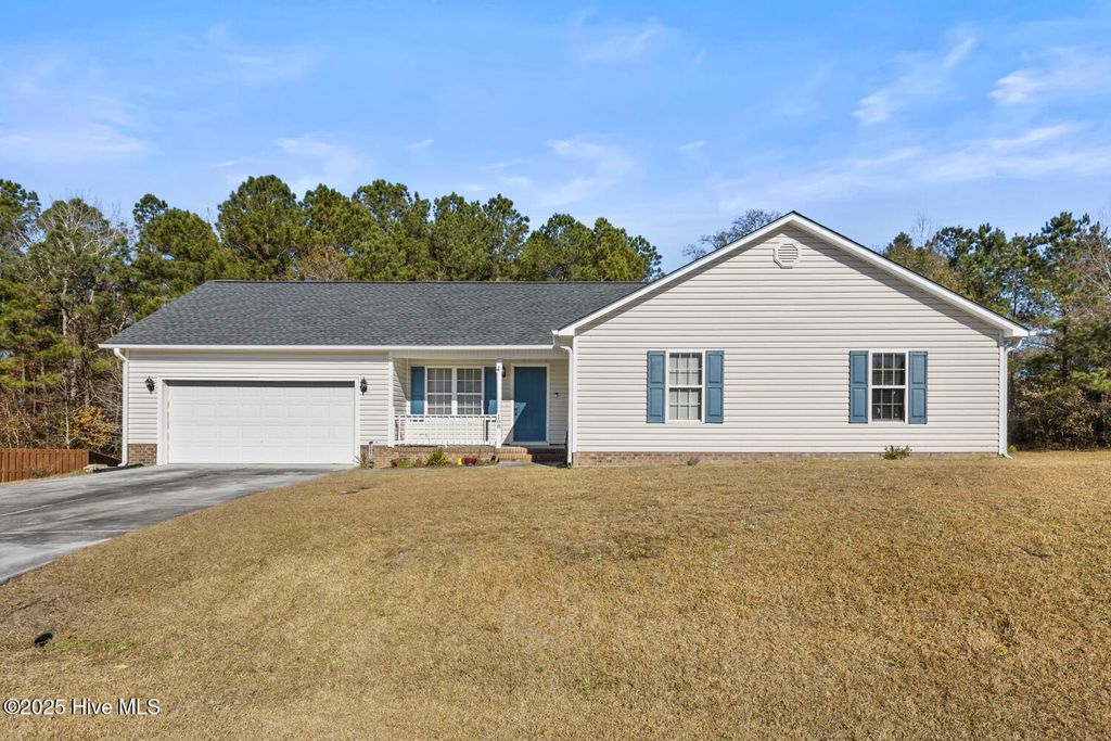108 White Stone Court, Jacksonville, NC 28546