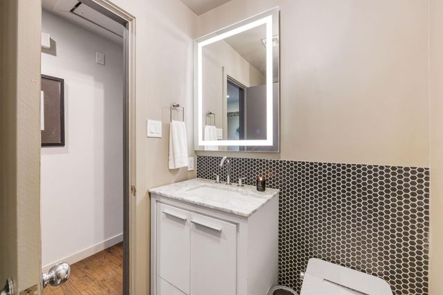 5702 Hoover Street, Houston, TX 77092