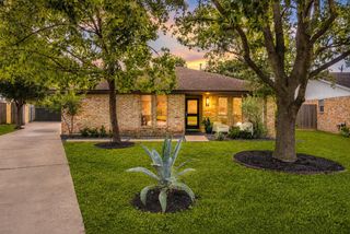 5702 Hoover Street, Houston, TX 77092