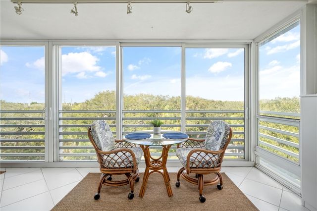 935 E Causeway Boulevard 401, Vero Beach, FL 32963